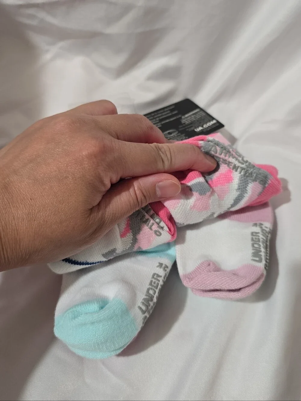 NWT Under Armour Essentials Infant 0-6M Lightweight Quarter Gripper Sole Socks